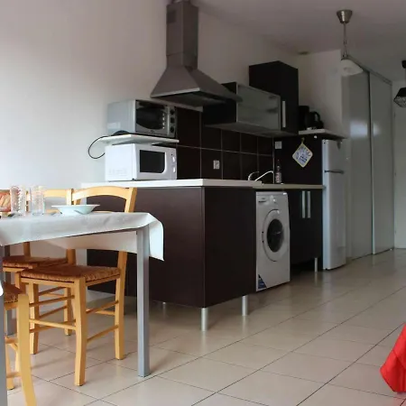 Jonzac, 2 Pièces, 2 Personnes - Fr-1-246d-14 Appartement *